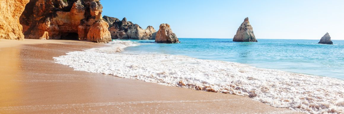 Pláž v Algarve, Portugalsko