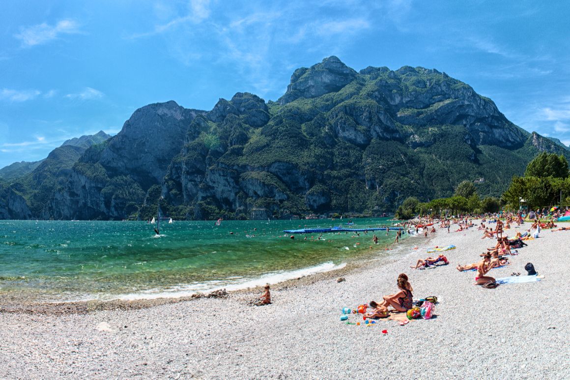 Pláž v Riva del Garda