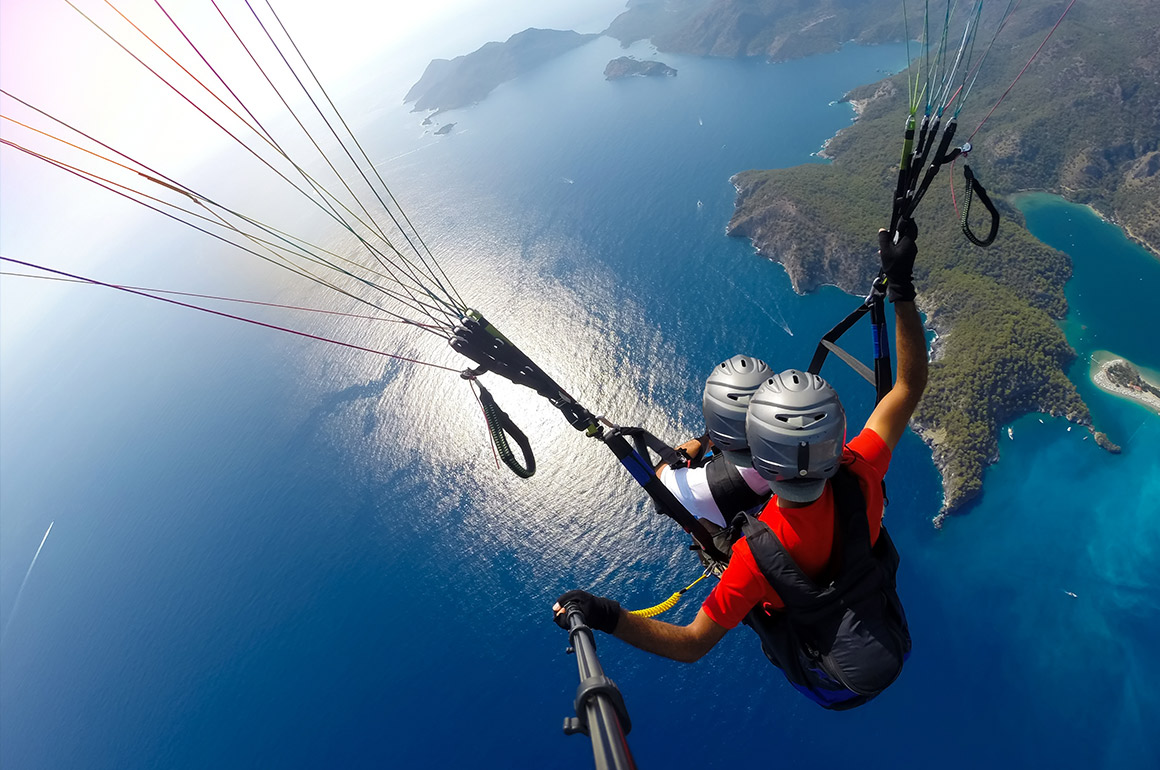 Paragliding z hory Babadag, Egejská riviéra, Turecko