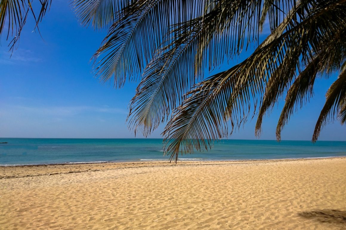 Prázdné pláže na dovolené v Senegalu
