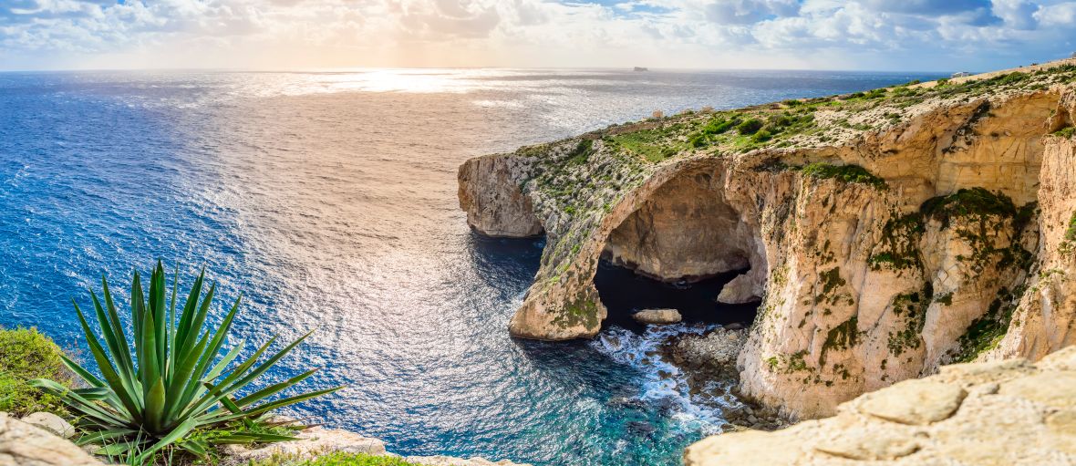 Slavná jeskyně Blue Grotto, Malta