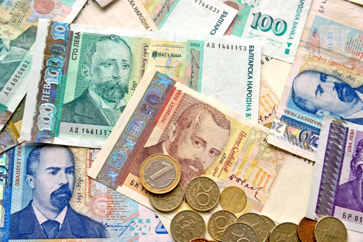 Bulharskou měnou jsou leva