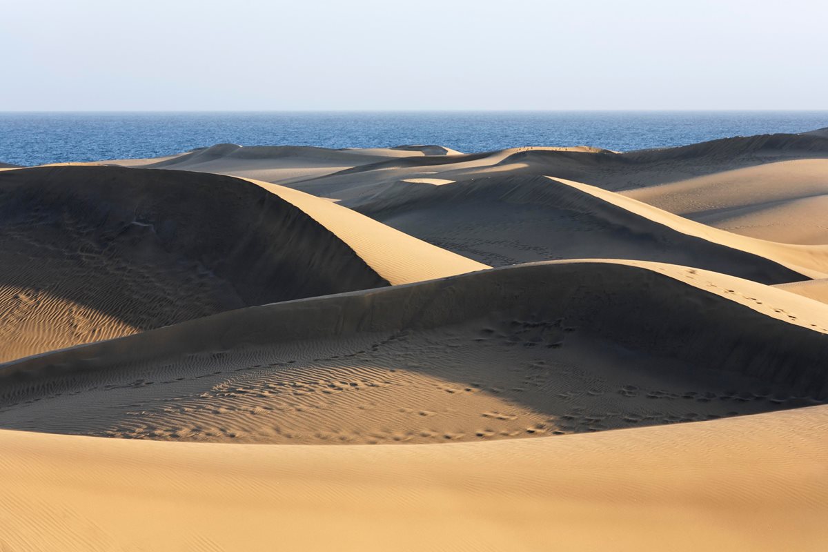 Písečné duny na Playa de Maspalomas, Gran Canaria, Španělsko