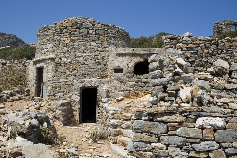 Ruiny na ostrově Saria, Karpathos Ruiny na ostrově Saria, Karpathos