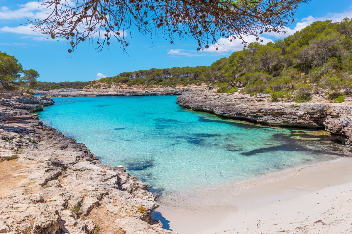 Pláž Cala Mondragó, Mallorca, Španělsko