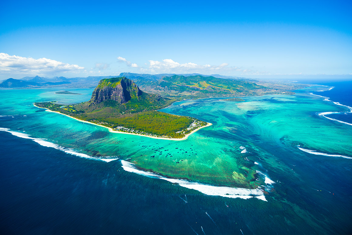 Panorama Mauricia s horou Le Morne