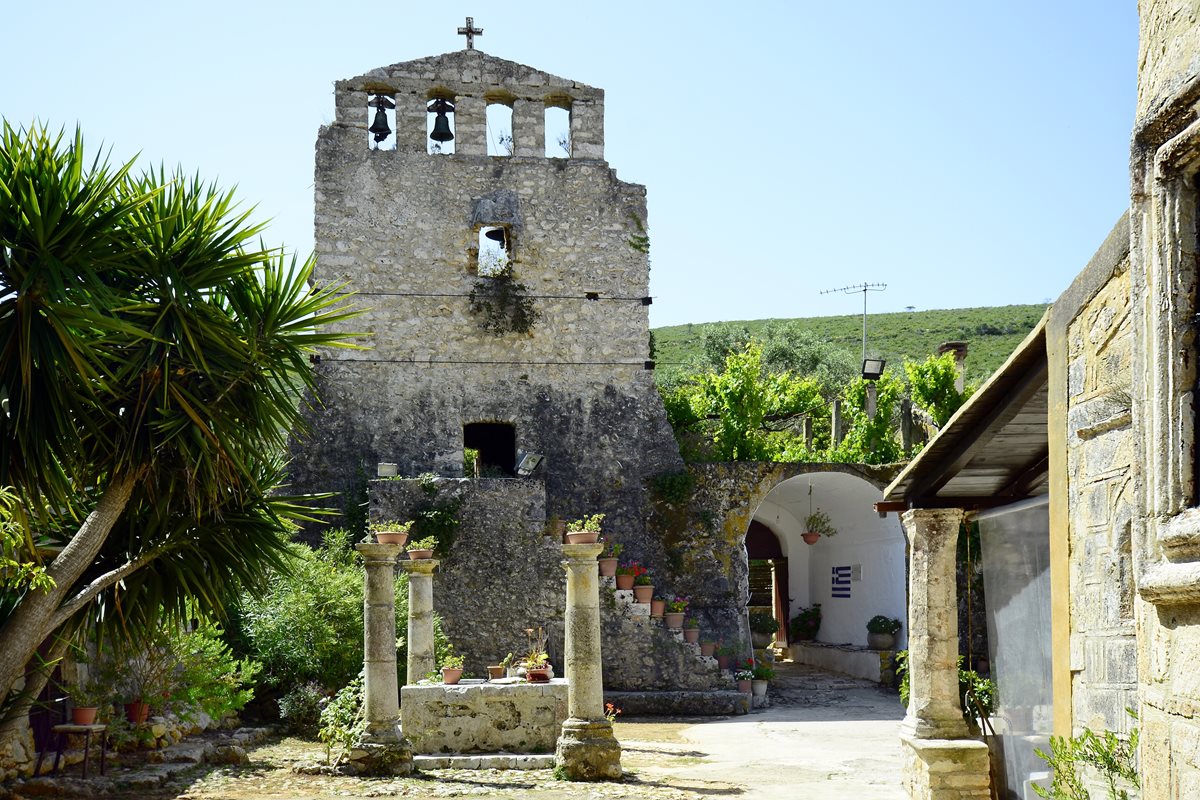 Klášter ve vesnici Anafonitria, Zakynthos