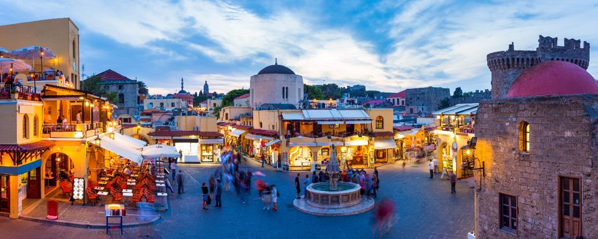 Hippokratovo náměstí, město Rhodos Hippokratovo náměstí, město Rhodos