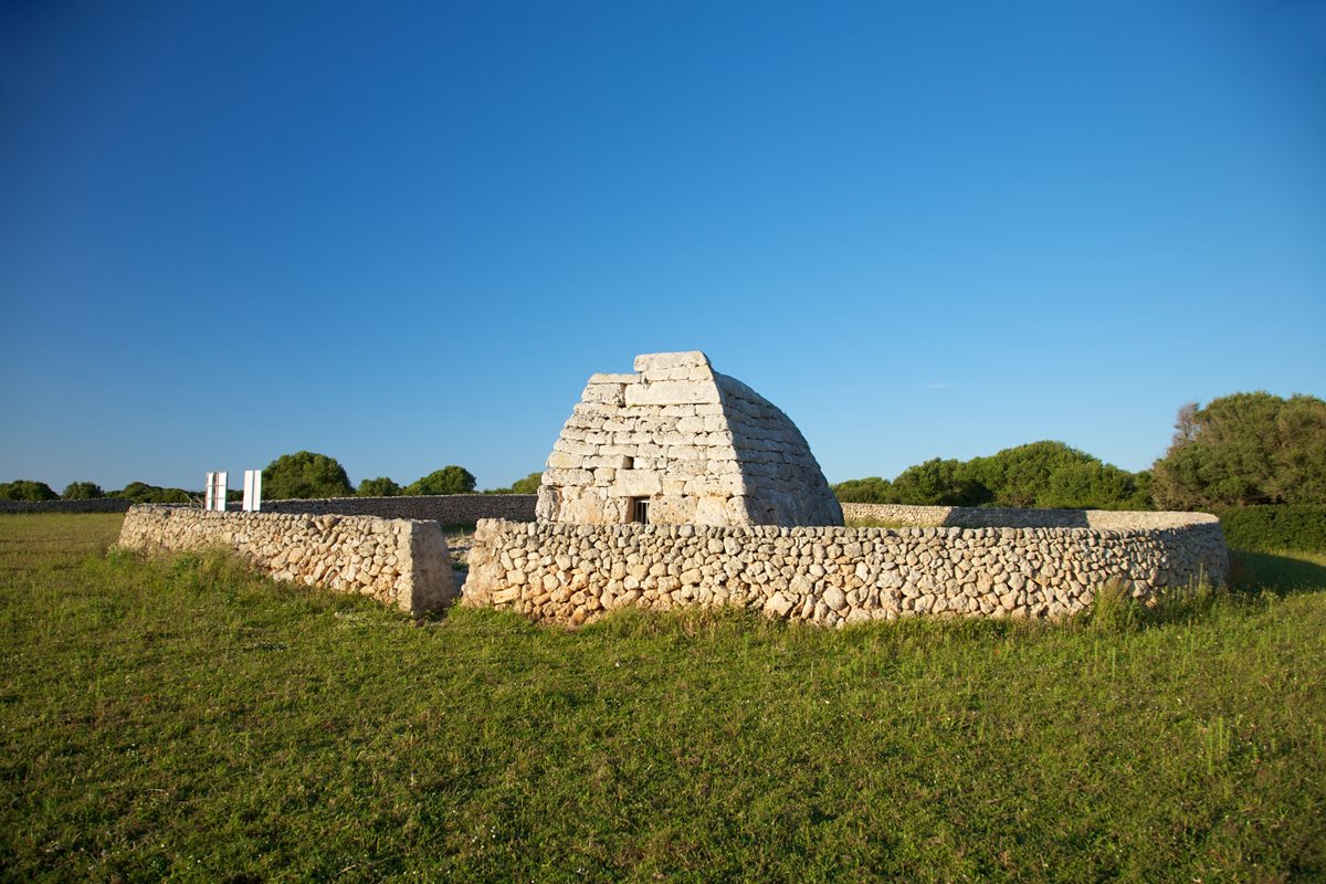 Naveta des Tudons, Menorca