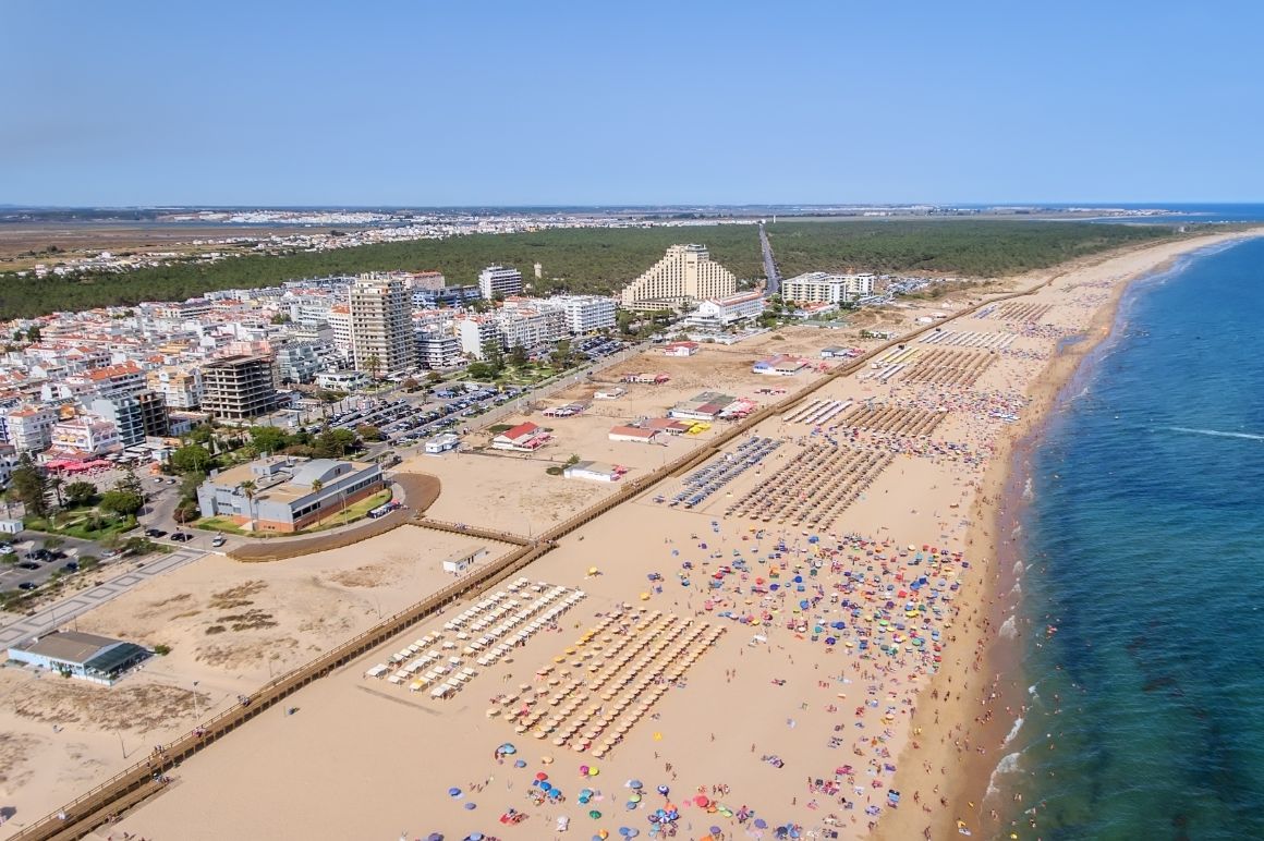 Praia Monte Gordo, Monte Gordo