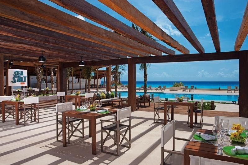 Infinity bazén - Secrets The Vine Cancun