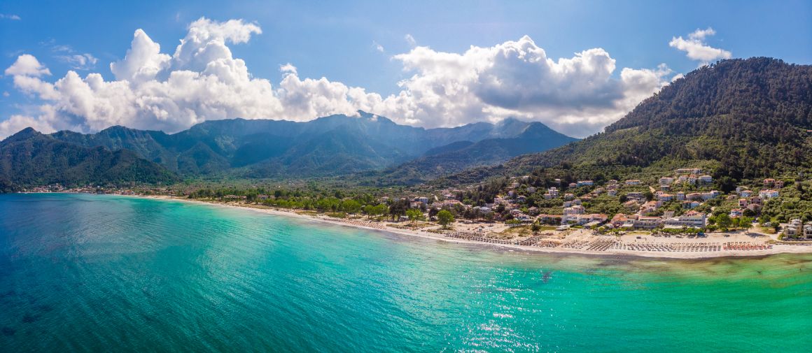 Pohled na Golden Beach, Thassos, Řecko