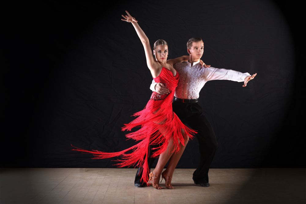 Tanečníci kubánské salsy