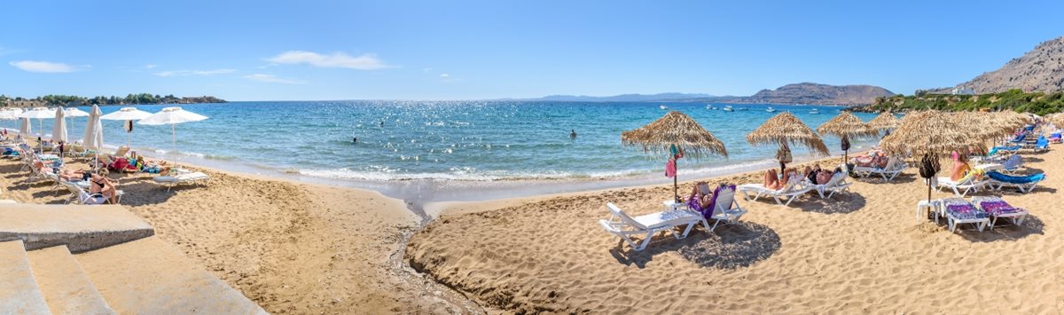 Pláž Pefkos, Rhodos, Řecko