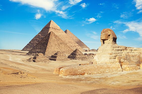 Pyramidy a Velká sfinga v Gíze
