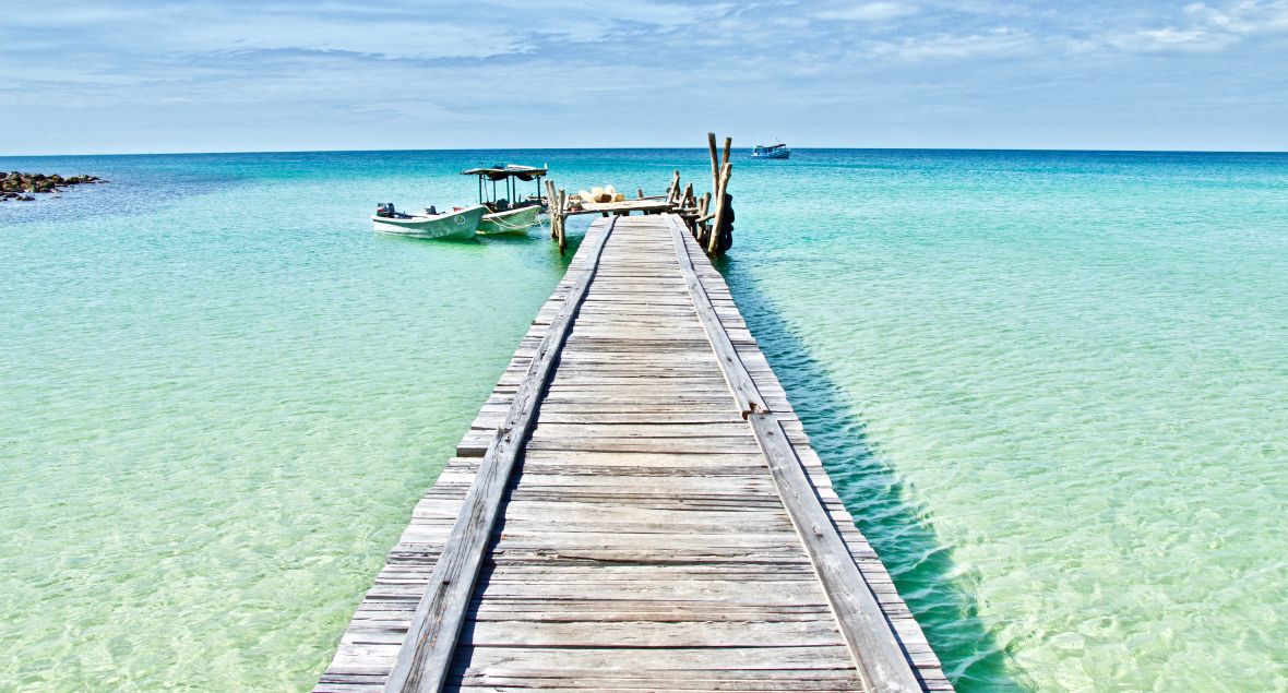 Pláž na ostrově Koh Rong Samloem, Kambodža