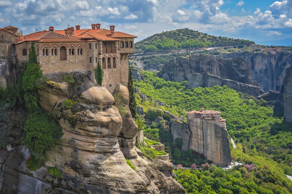 Kláštery Meteora jsou asi 2,5 hodiny daleko z Pargy