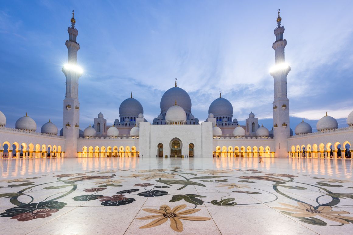 Velká mešita šejka Zayeda, Abú Dhabí Velká mešita šejka Zayeda, Abú Dhabí