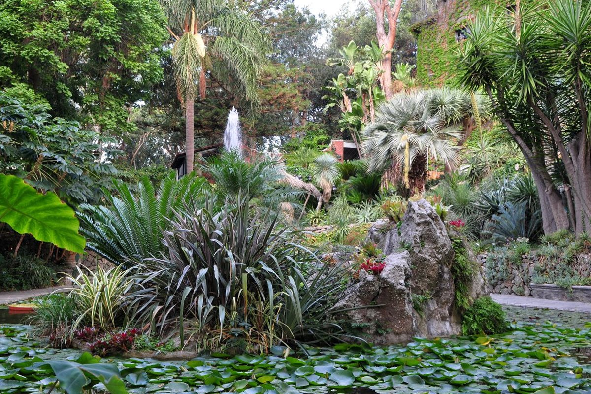 Botanická zahrada La Mortella, Ischia, Itálie