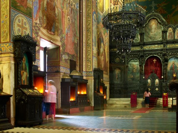Katedrála Nanebevzetí Panny Marie ve Varně