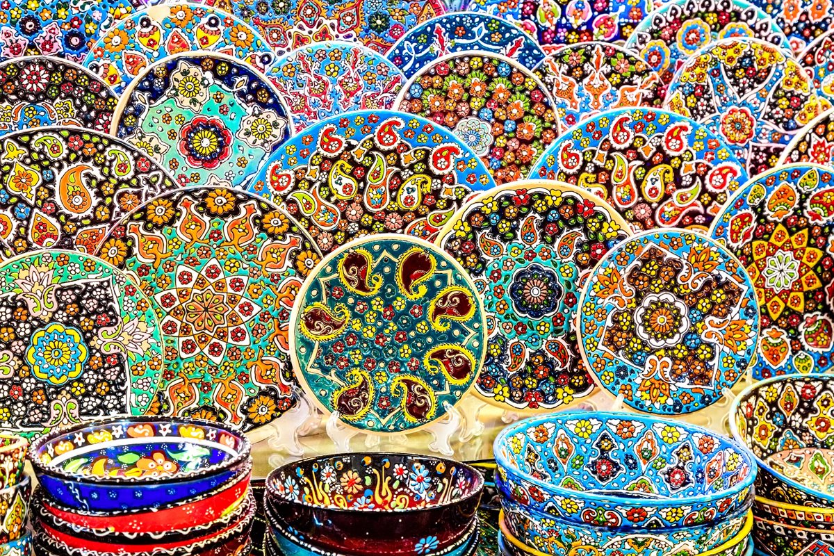 Tradiční barevná keramika, Dubaj