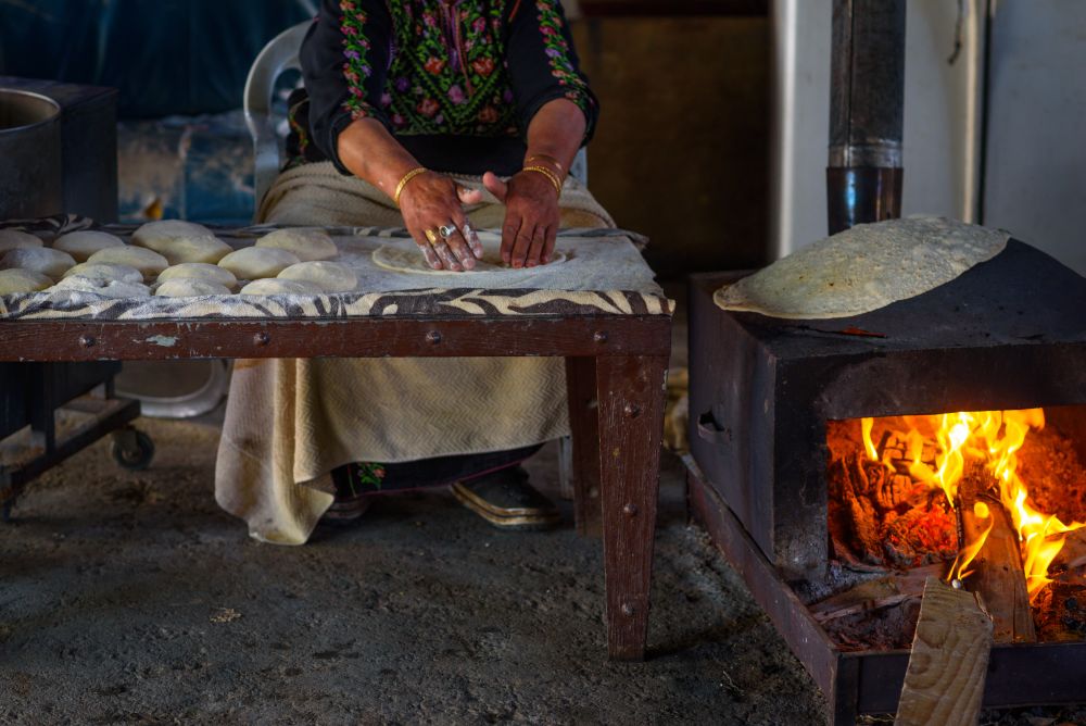 Tradiční příprava arabského chleba