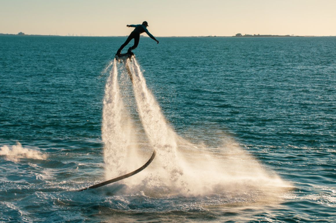 Flyboarding, Ras Al Khaimah, SAE