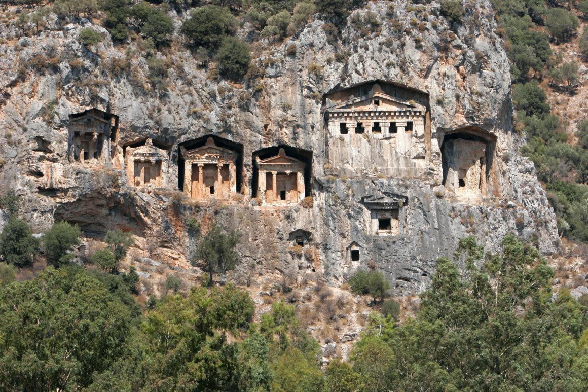Skalní hrobky u Fethiye