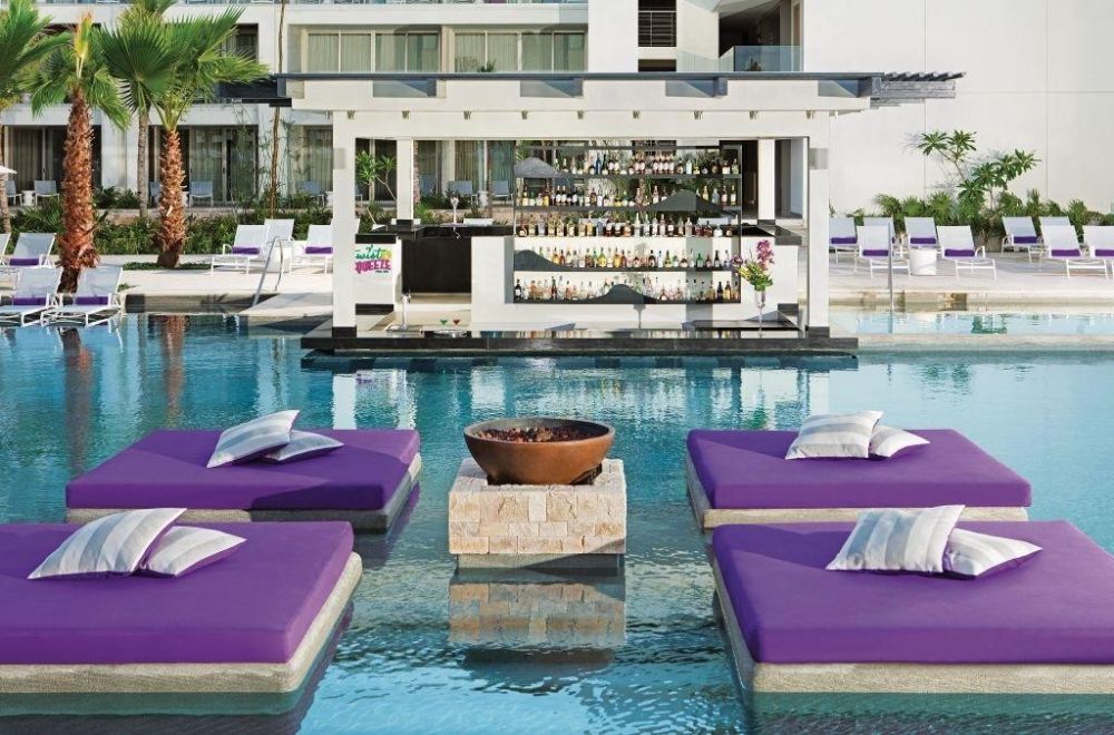 Bazén Breathless Riviera Cancun Resort