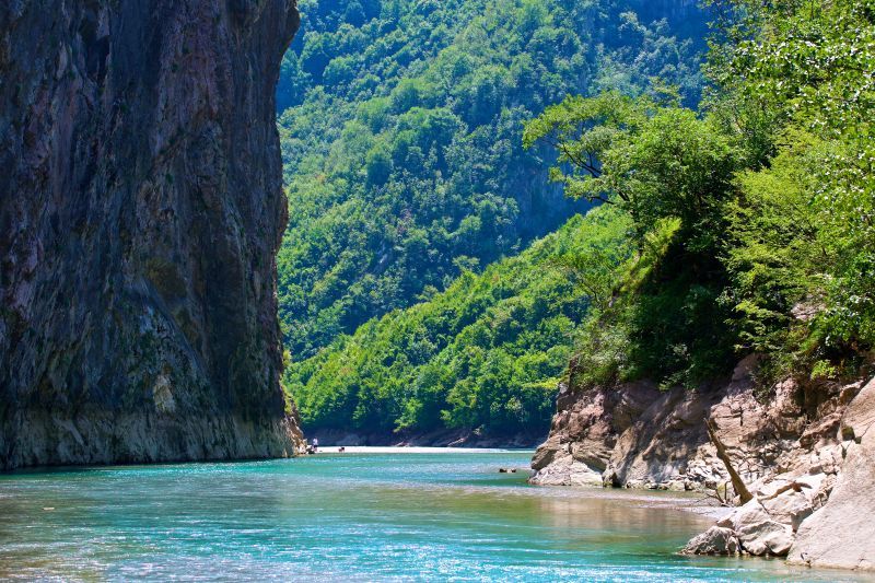 Jezero Koman, Albánie