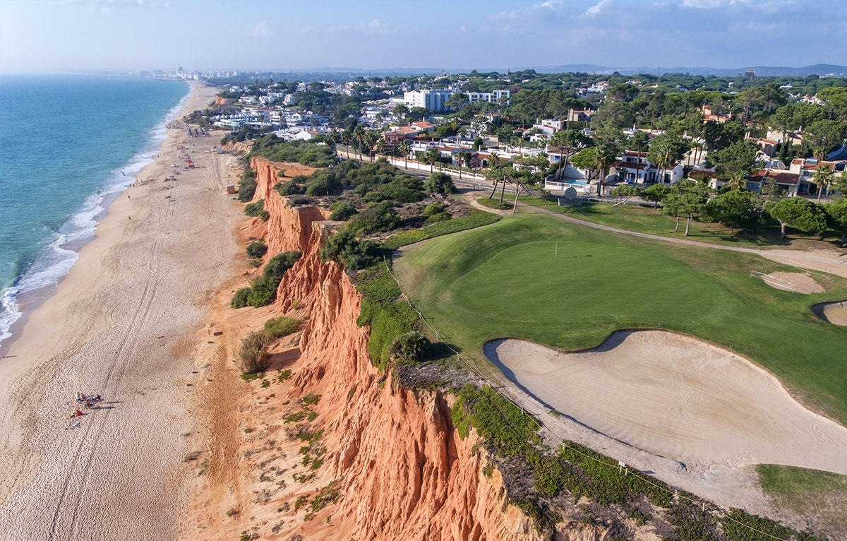 Golfové hřiště ve Vale de Lobo Golfové hřiště ve Vale de Lobo