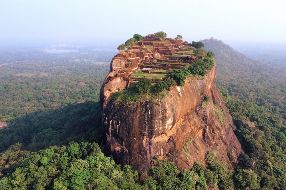Sigiriya Rock s pevností na vrcholu je zapsaná na seznamu UNESCO