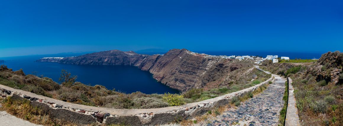 Turistická stezka mezi městy Oia a Thira