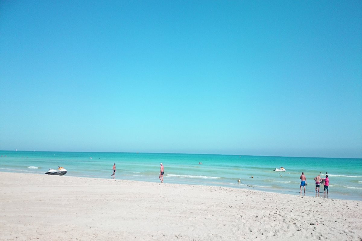 Bílý písek, tyrkysové moře, volné pláže – Sidi Mahrez, Djerba