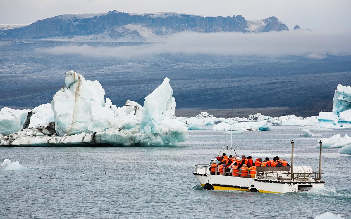 Plavba obojživelným vozidlem v ledovcovém jezeru Jokulsarlon