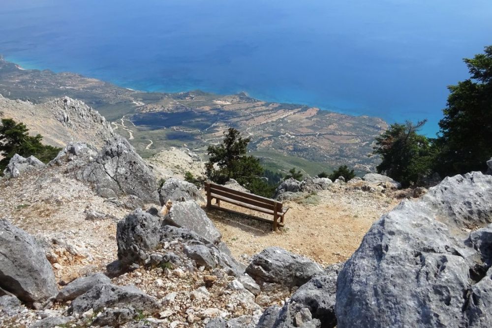 Pohoří Ainos s divokými koňmi