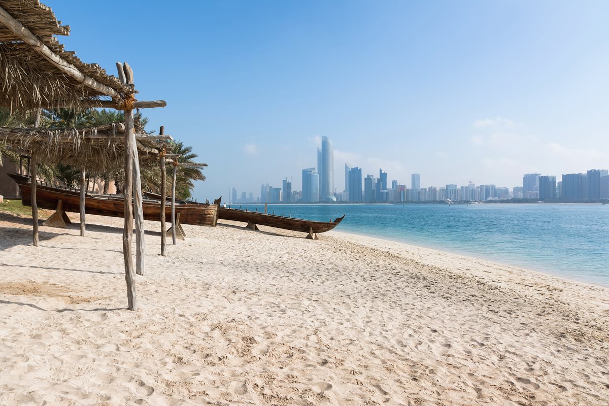 Pláž v Abú Dhabí, Arabské emiráty