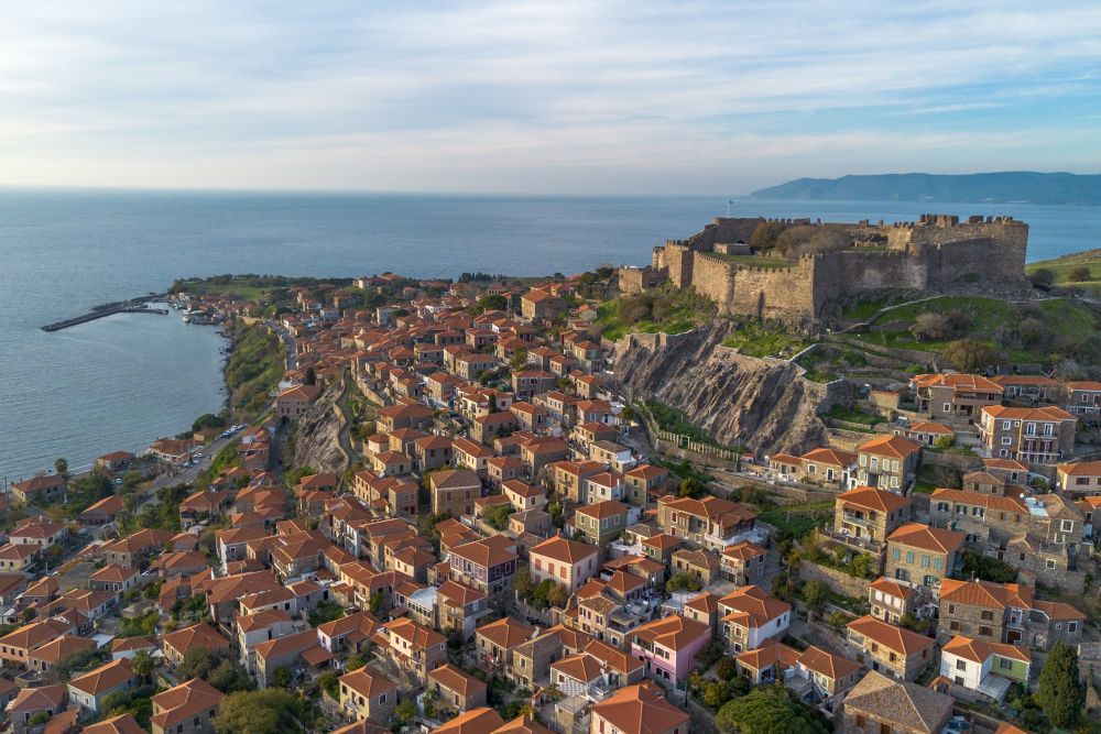 Město Molyvos s hradem