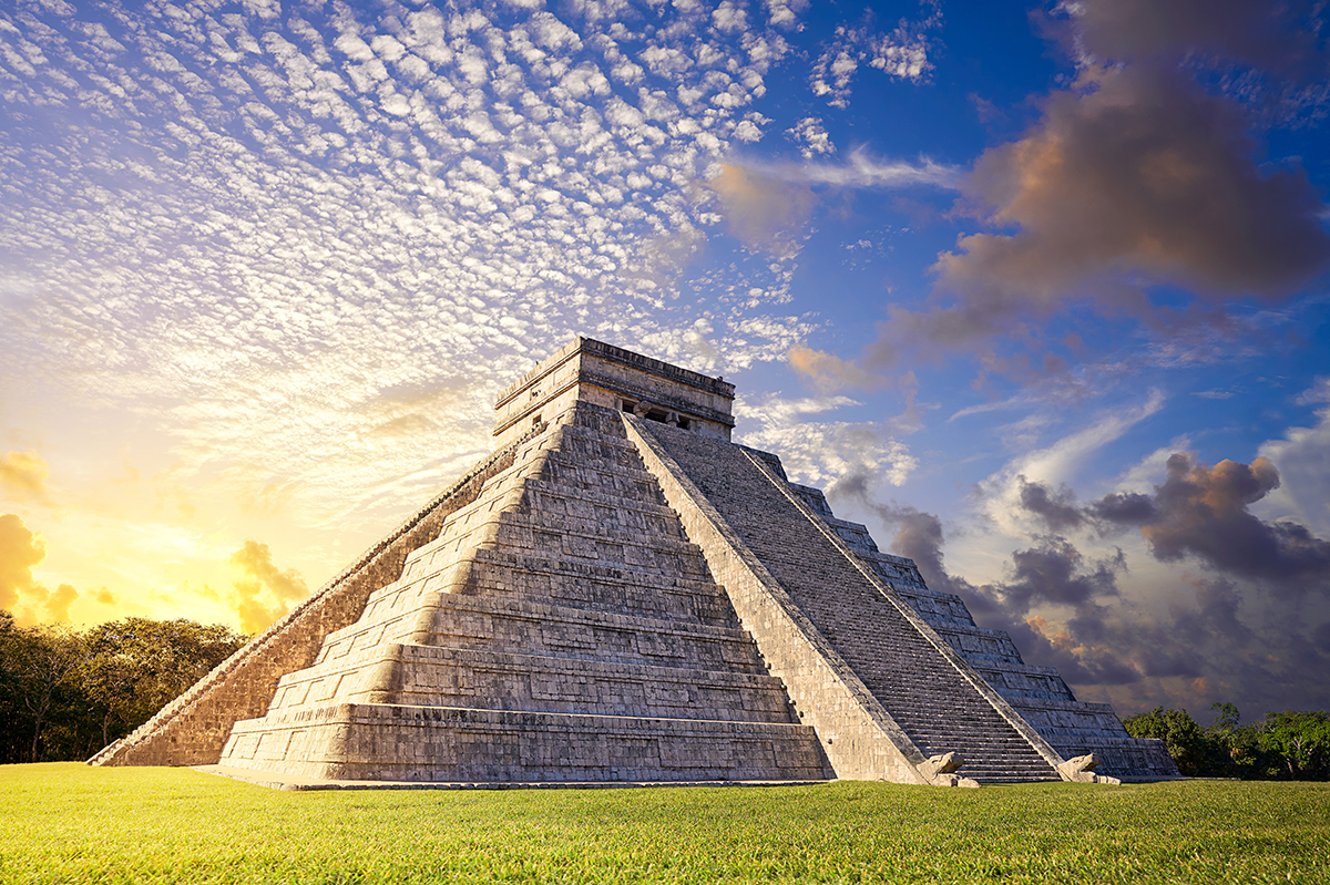 Pozůstatky mayského města Chichen Itzá, Yucatán