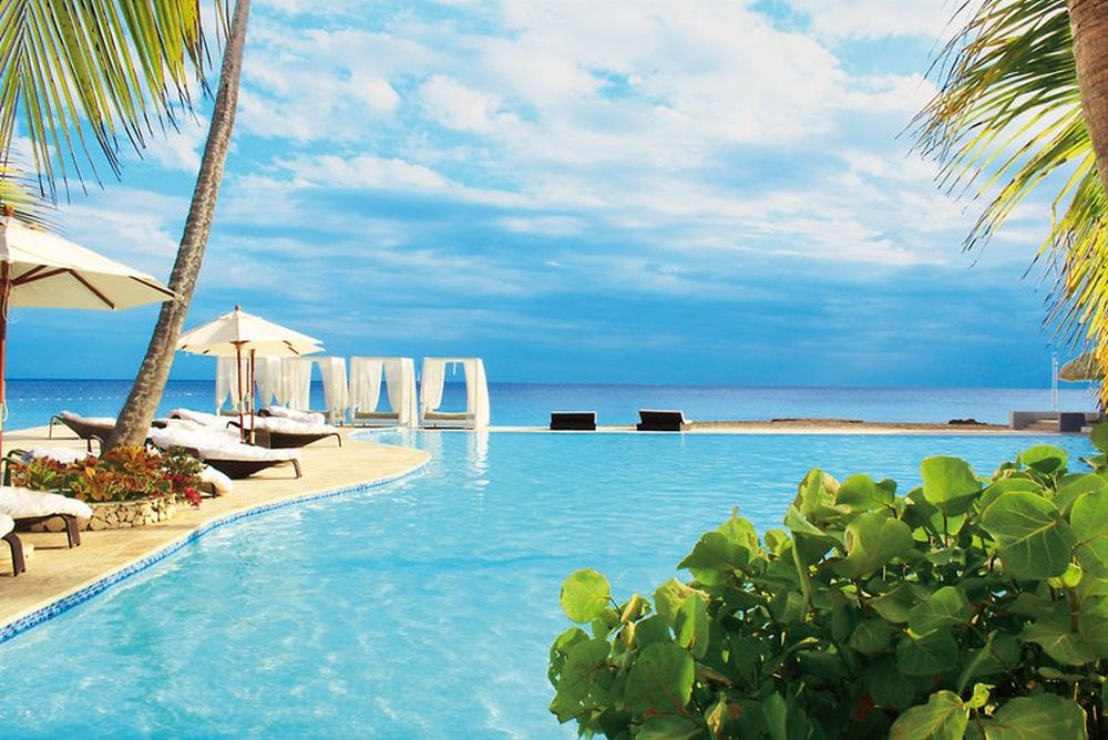 Infinity bazén Viva Wyndham Dominicus Beach