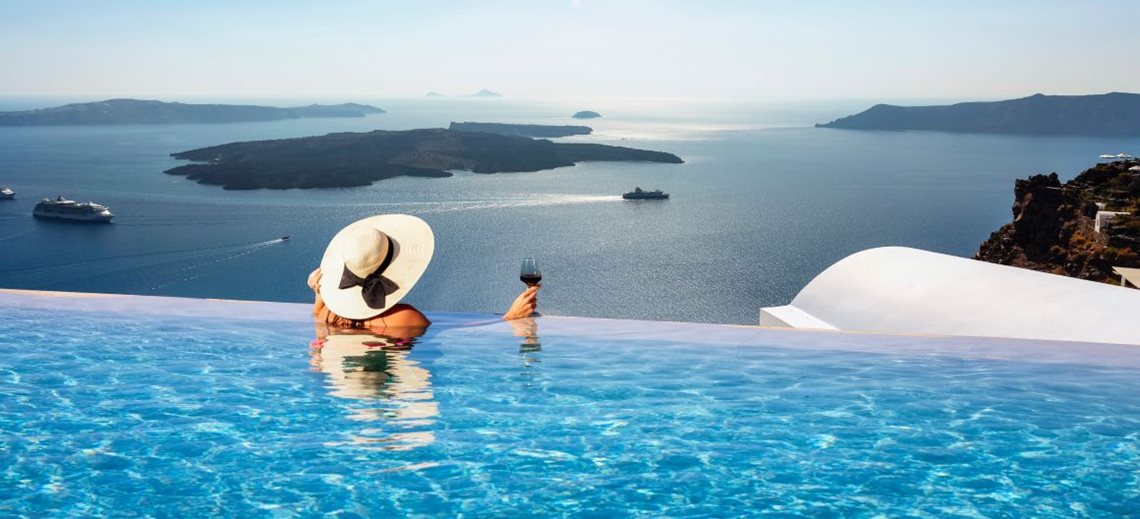 Zažijte dovolenou snů! Hotely s infinity bazénem