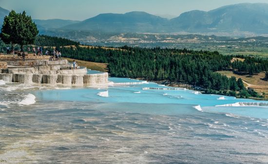 Pamukkale, pohled z dálky