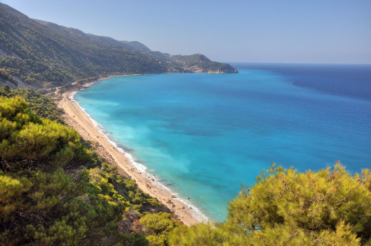 Pefkoulia Beach